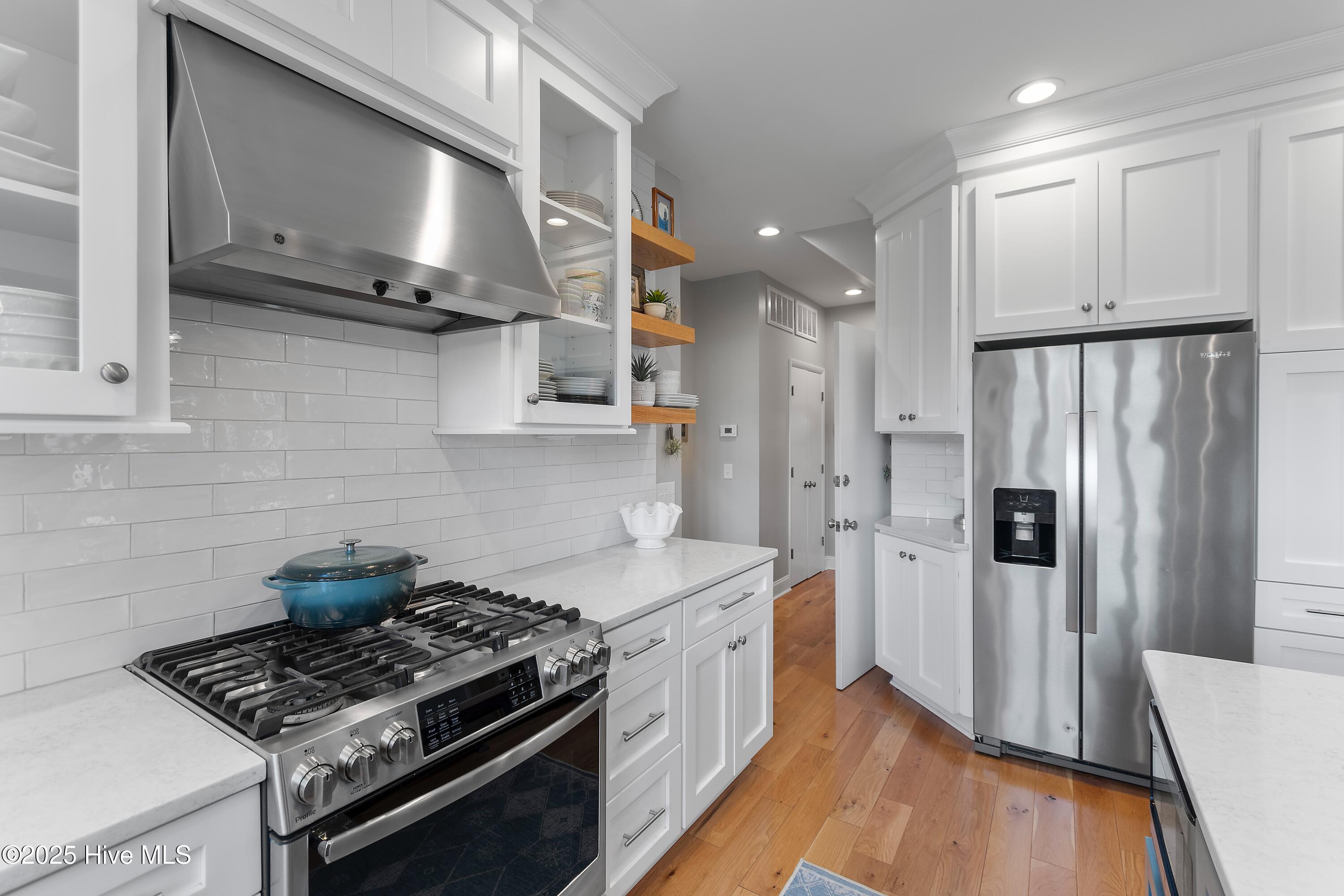 188 Edgewater Circle