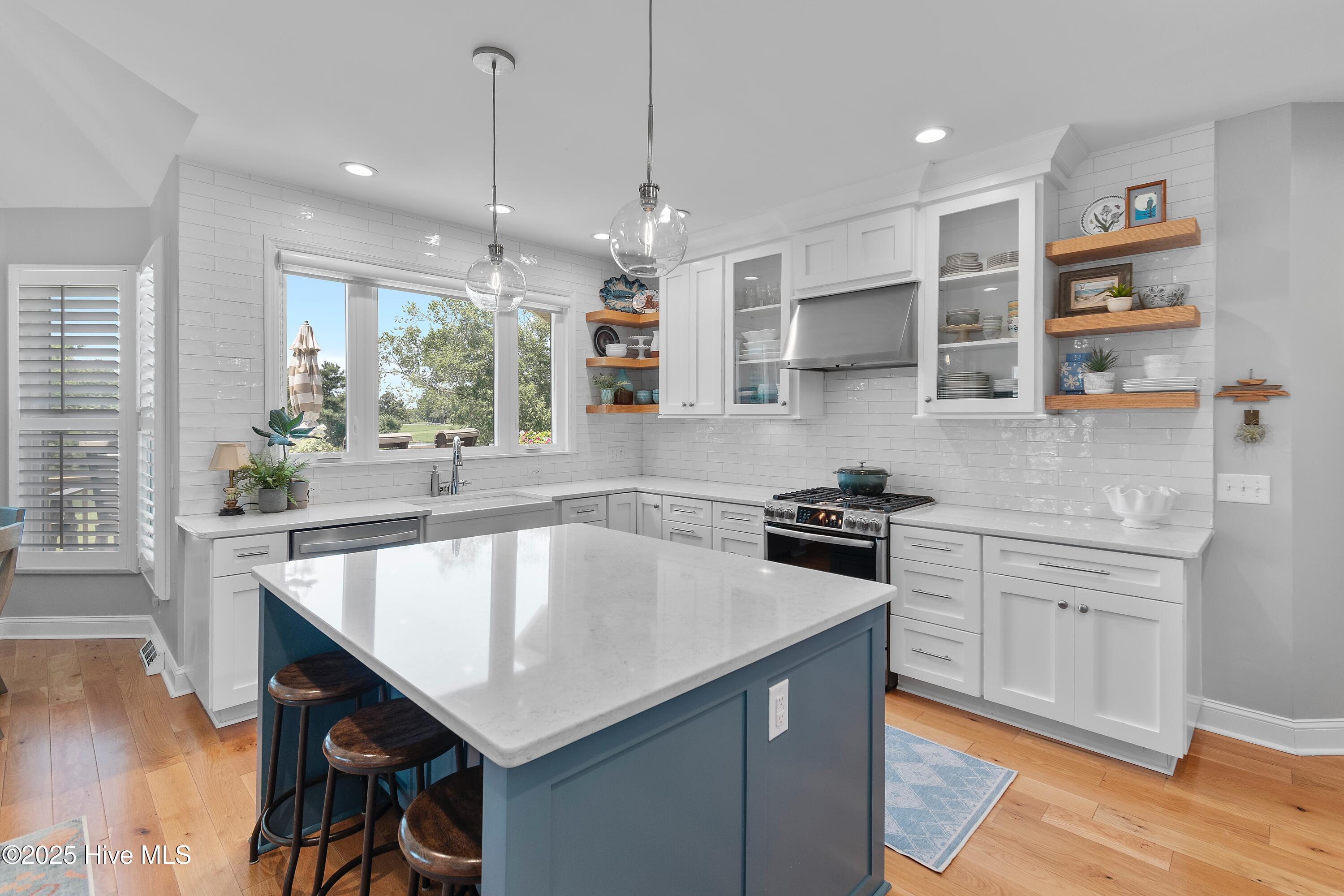 188 Edgewater Circle