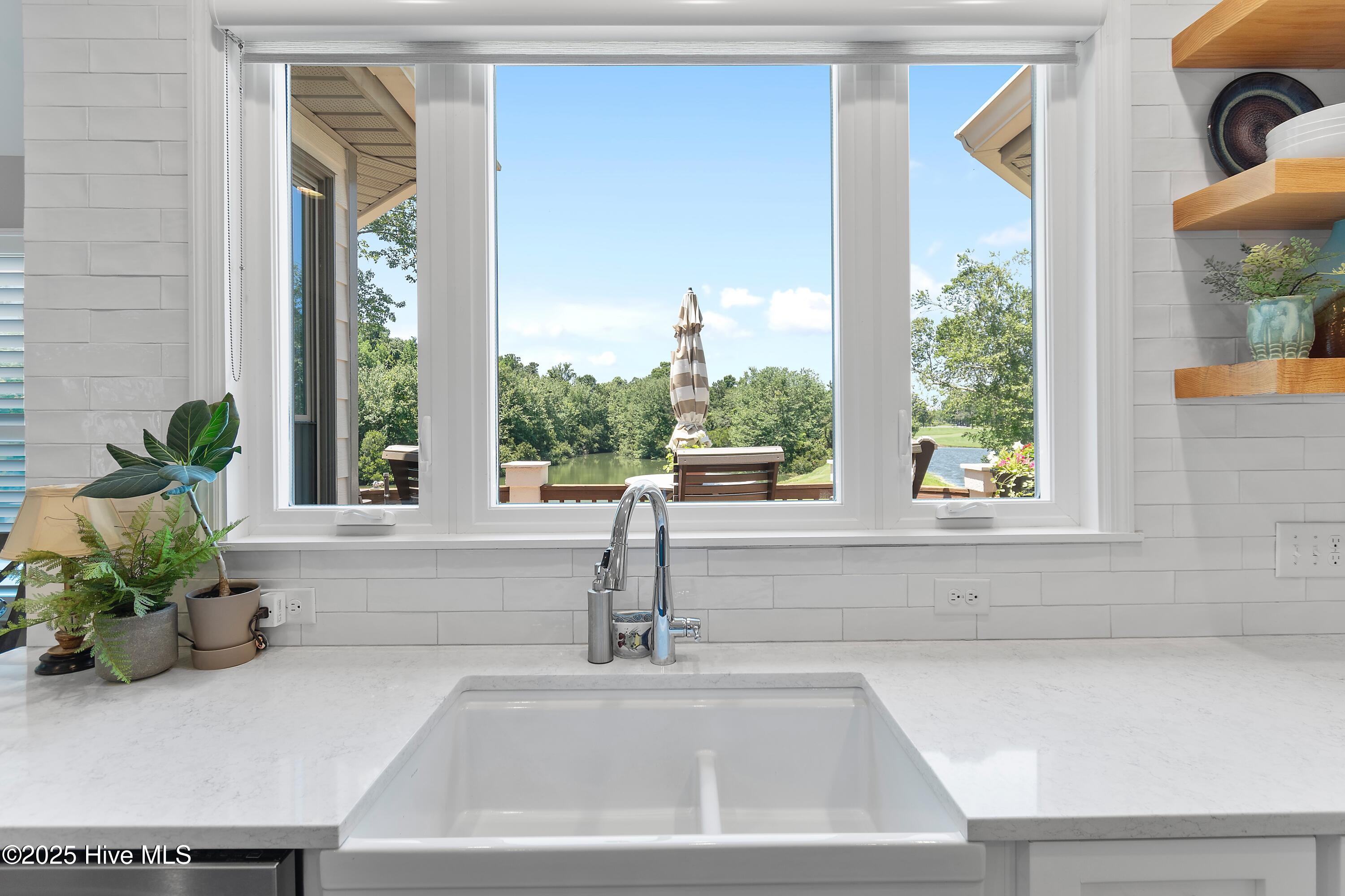 188 Edgewater Circle
