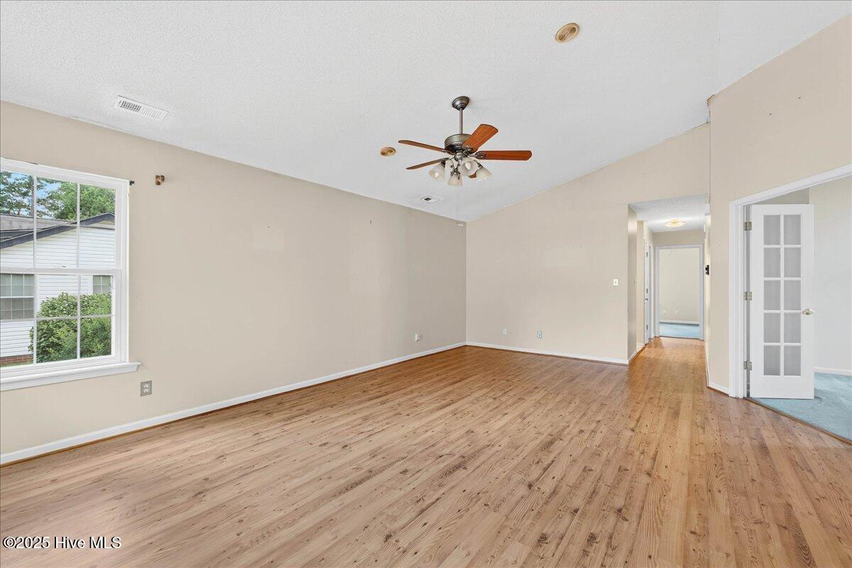434 Deer Path