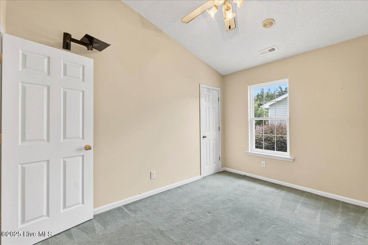 434 Deer Path