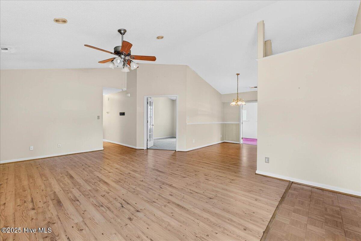 434 Deer Path