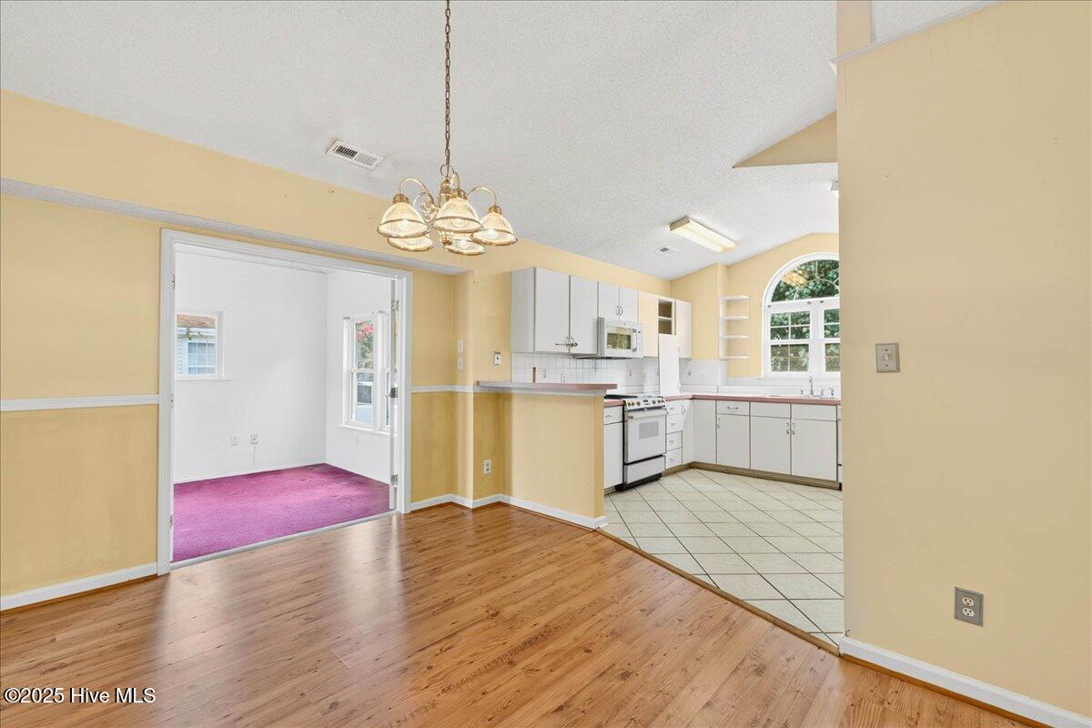 434 Deer Path