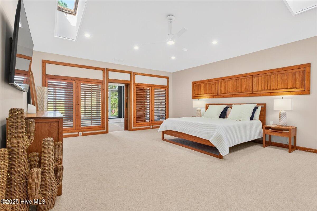 1021 Captain Adkins Drive SE