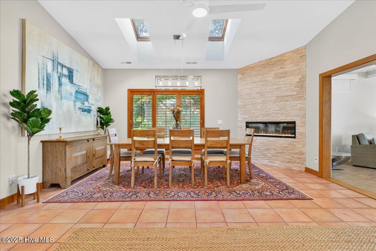 1021 Captain Adkins Drive SE