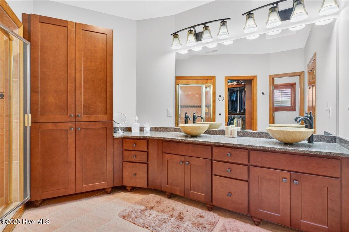 1021 Captain Adkins Drive SE