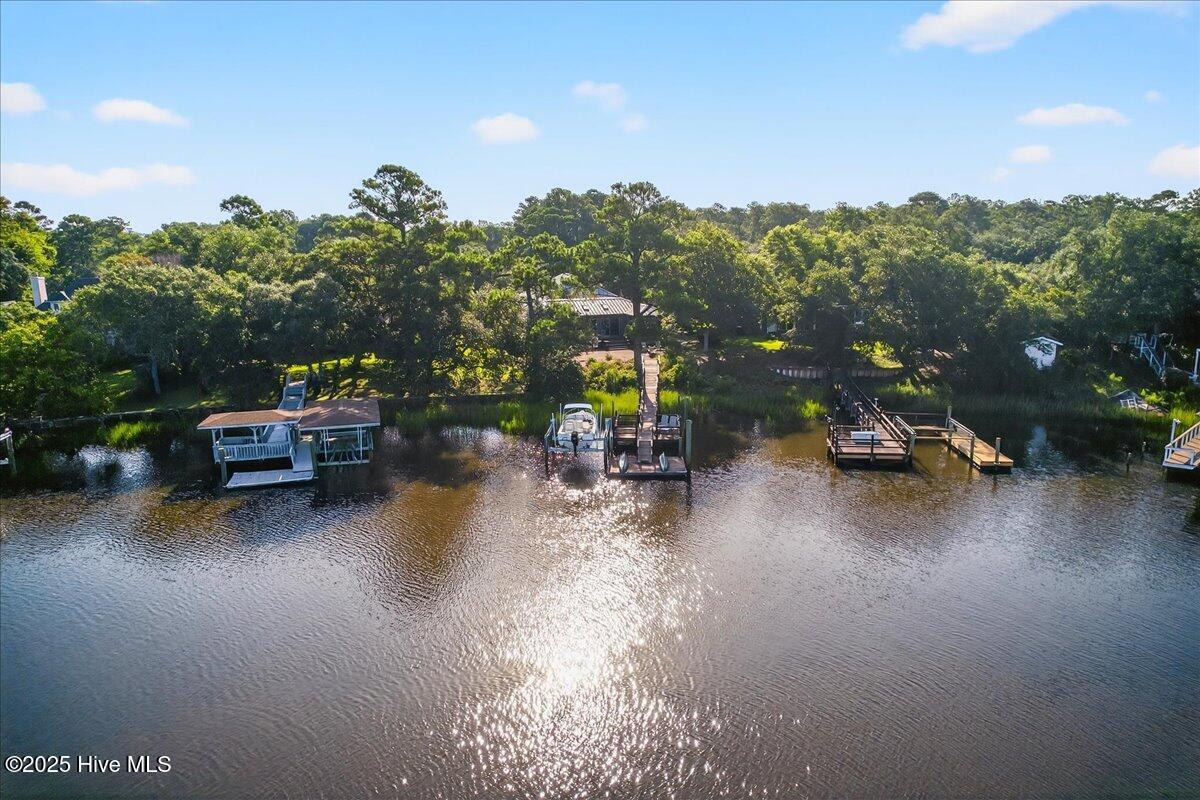 1021 Captain Adkins Drive SE