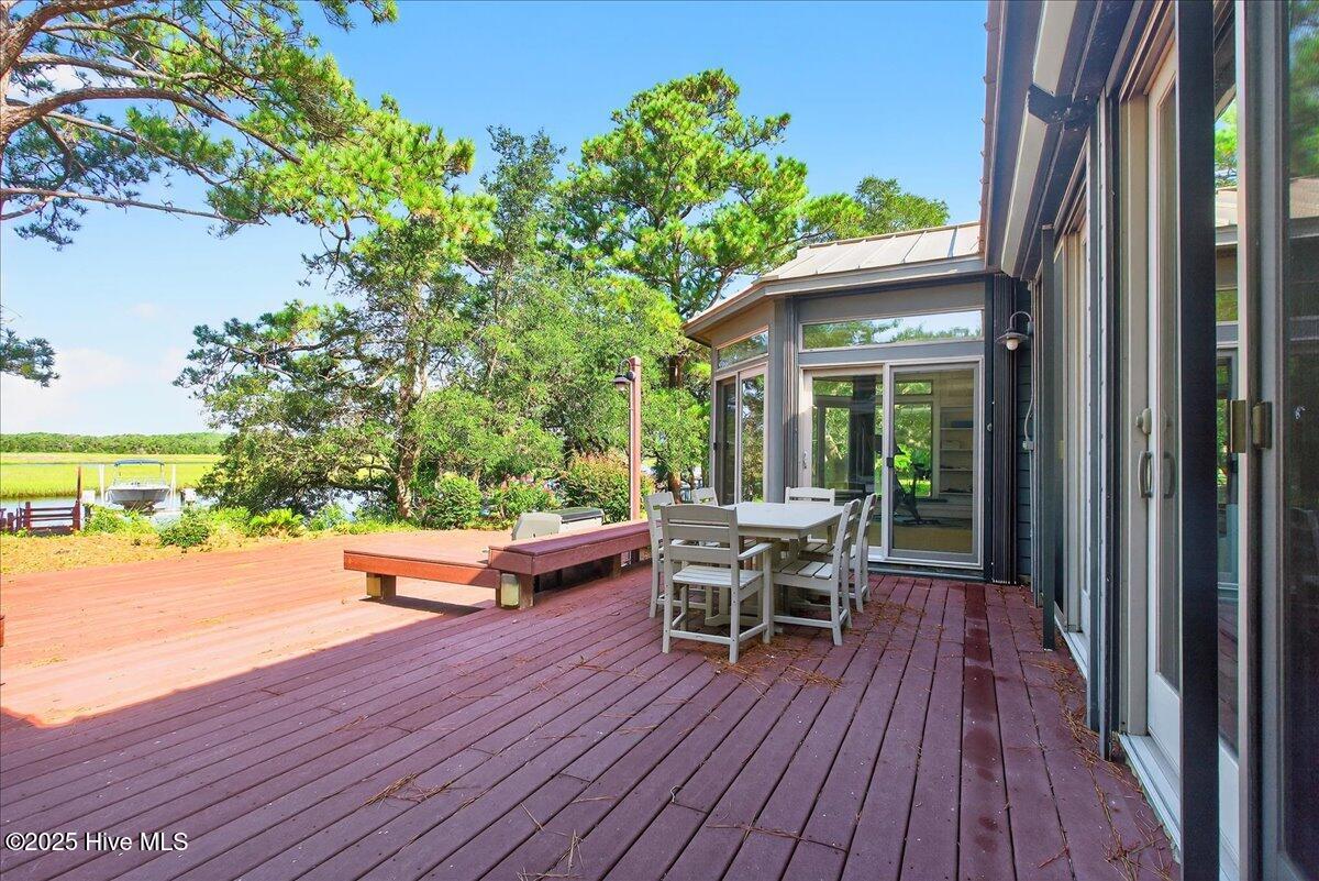 1021 Captain Adkins Drive SE