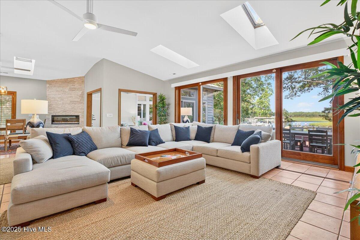 1021 Captain Adkins Drive SE
