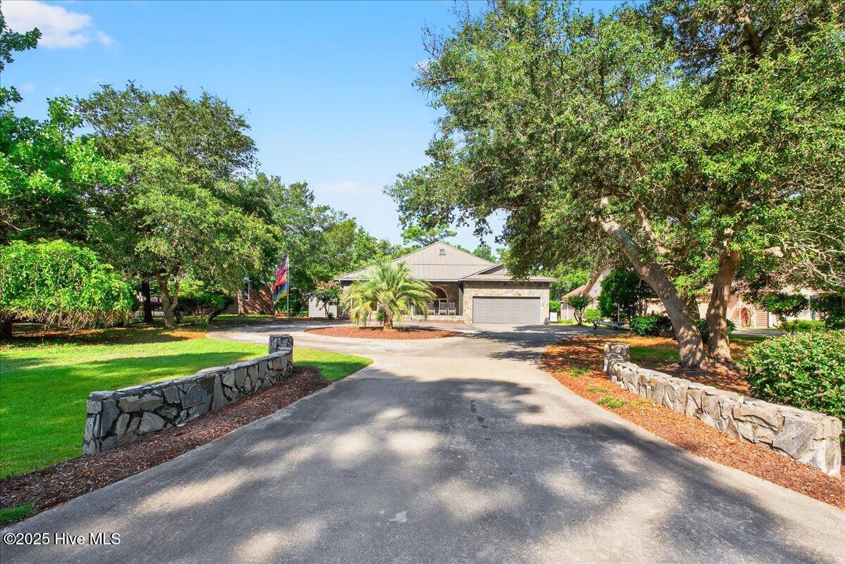 1021 Captain Adkins Drive SE