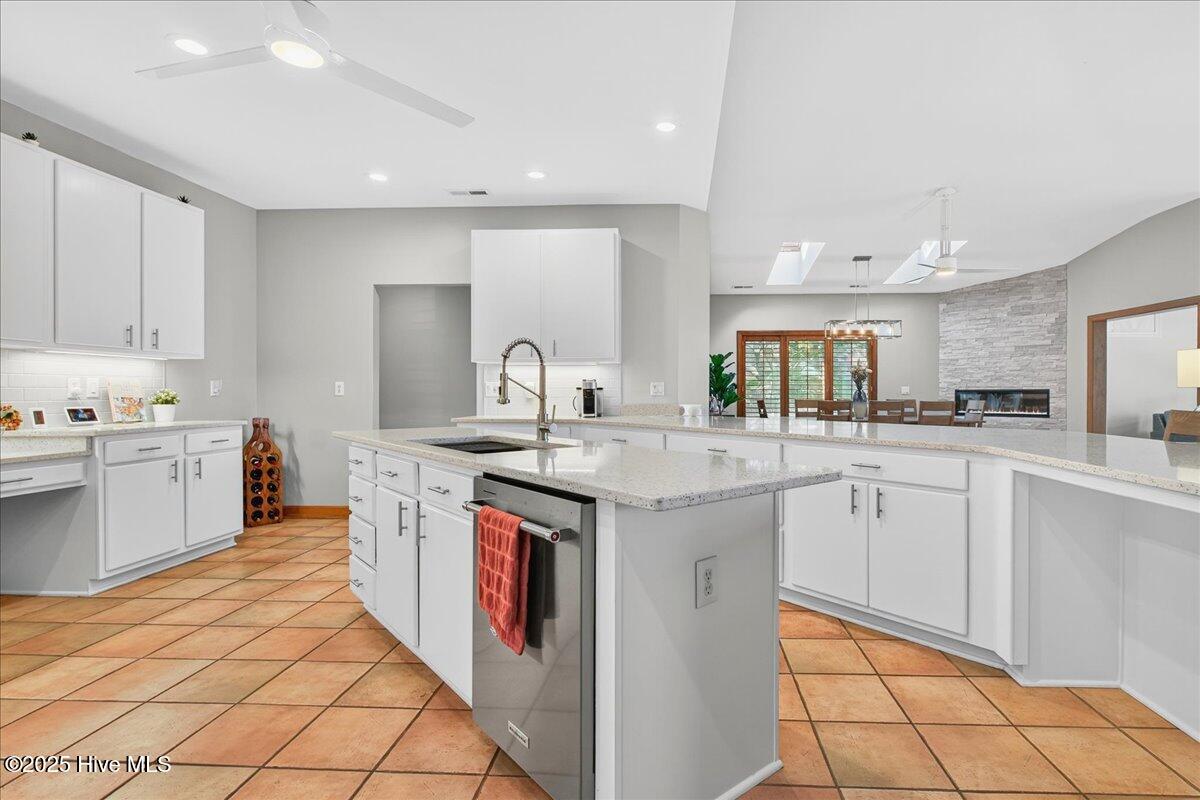 1021 Captain Adkins Drive SE