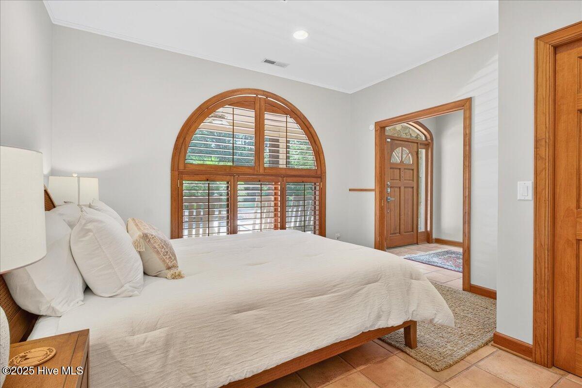 1021 Captain Adkins Drive SE