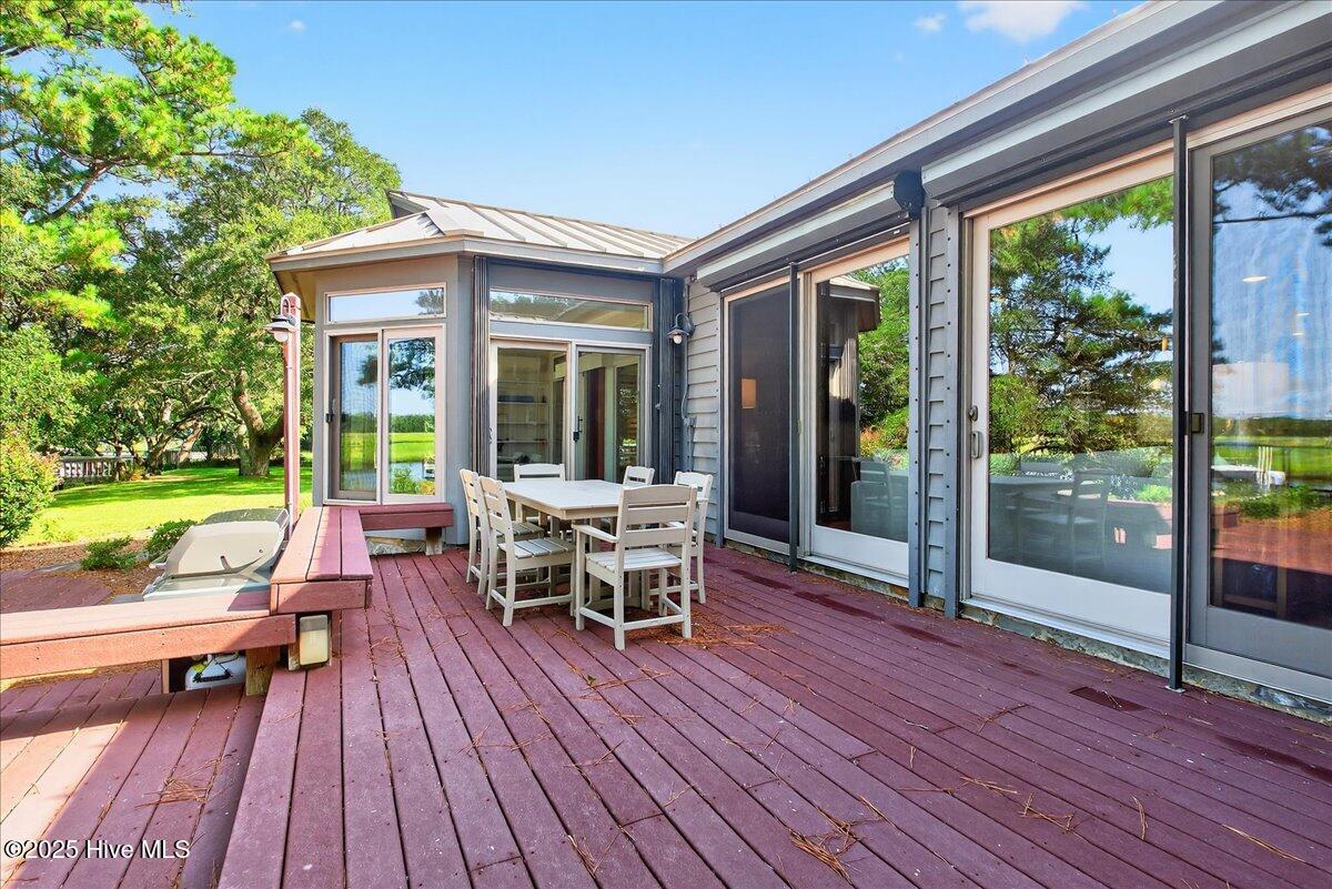 1021 Captain Adkins Drive SE