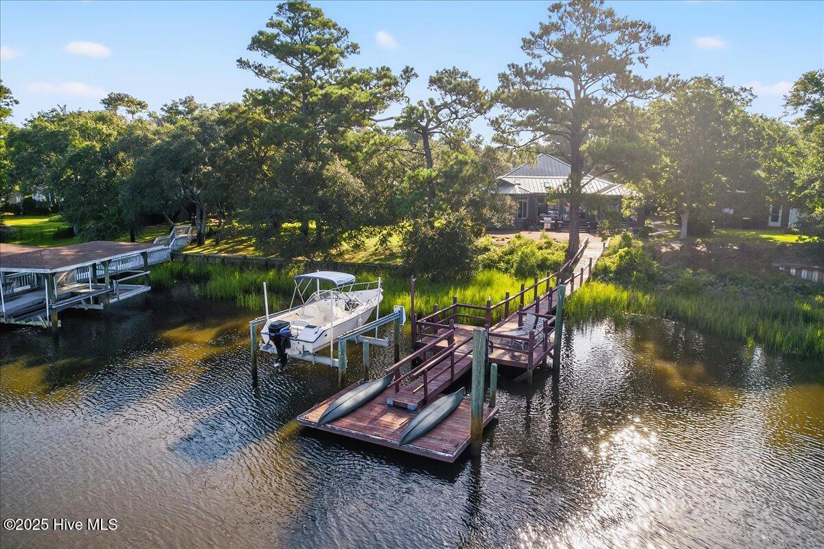 1021 Captain Adkins Drive SE