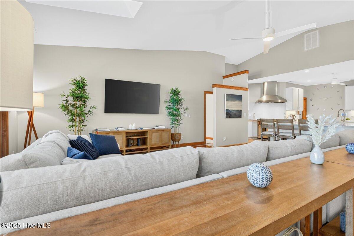 1021 Captain Adkins Drive SE