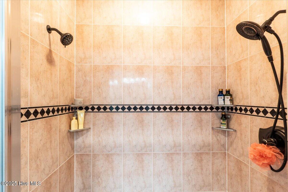 1021 Captain Adkins Drive SE