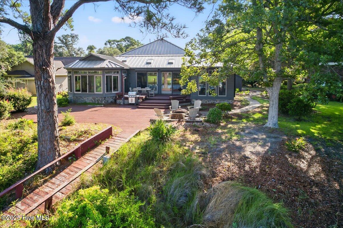 1021 Captain Adkins Drive SE