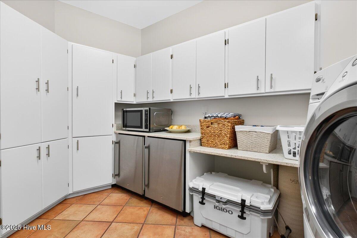 1021 Captain Adkins Drive SE