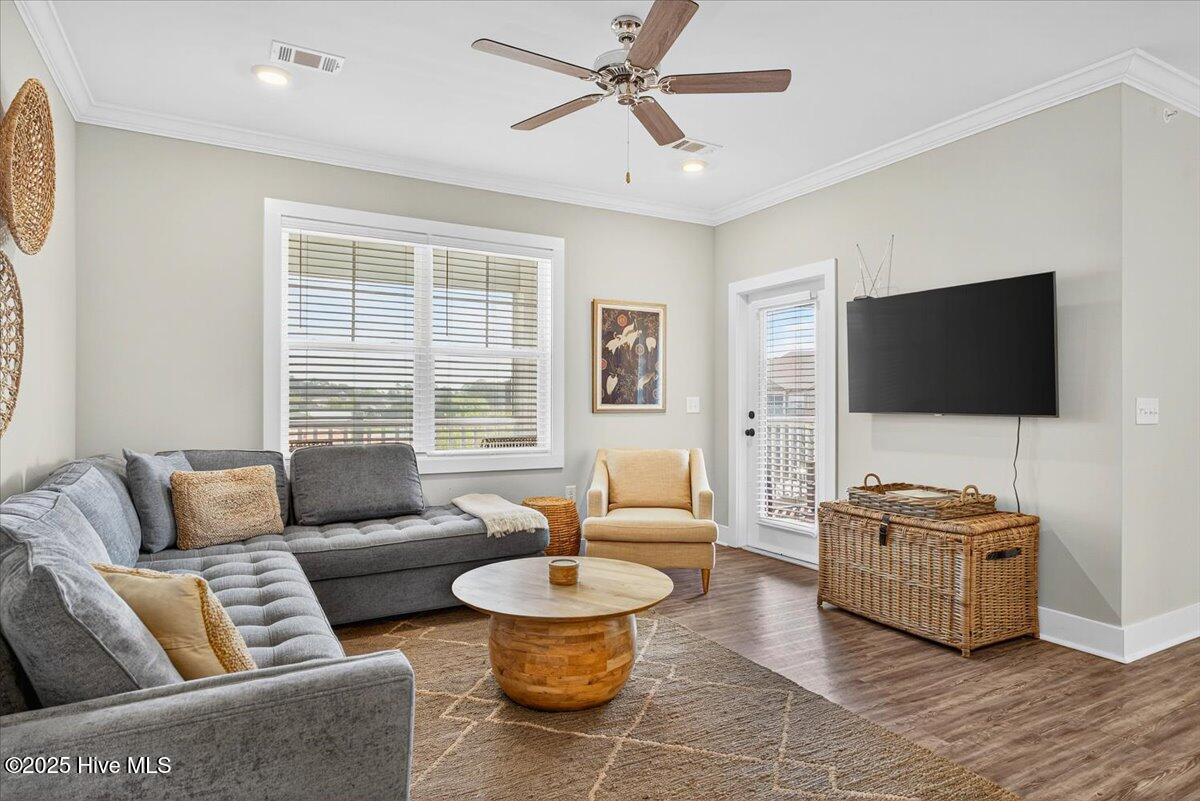 395 S Crow Creek NW 1623
