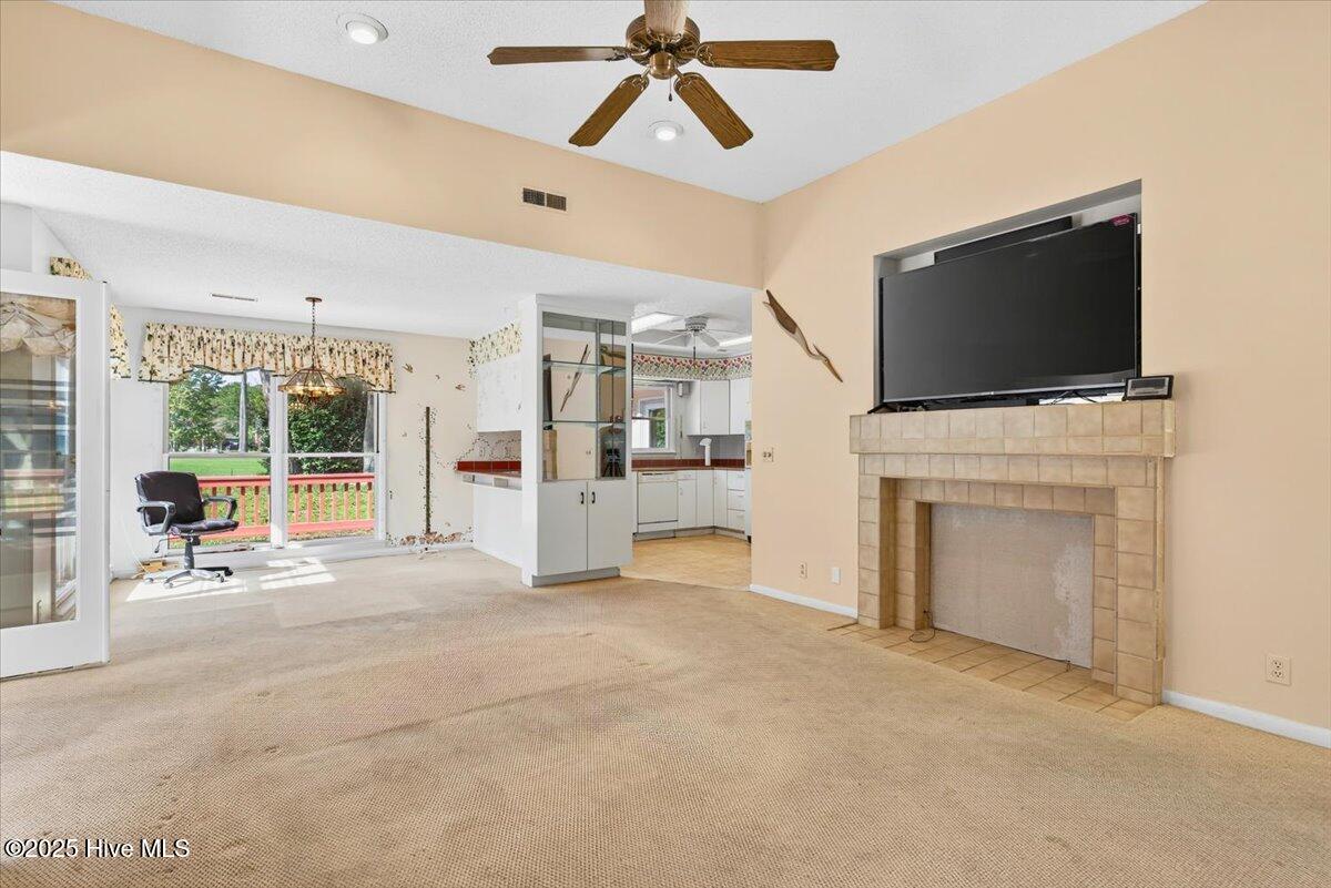 1761 Oakbrook Drive SW
