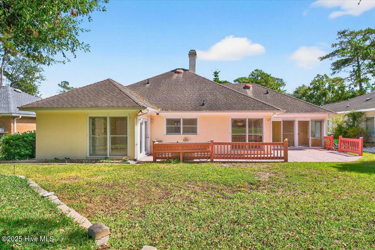 1761 Oakbrook Drive SW