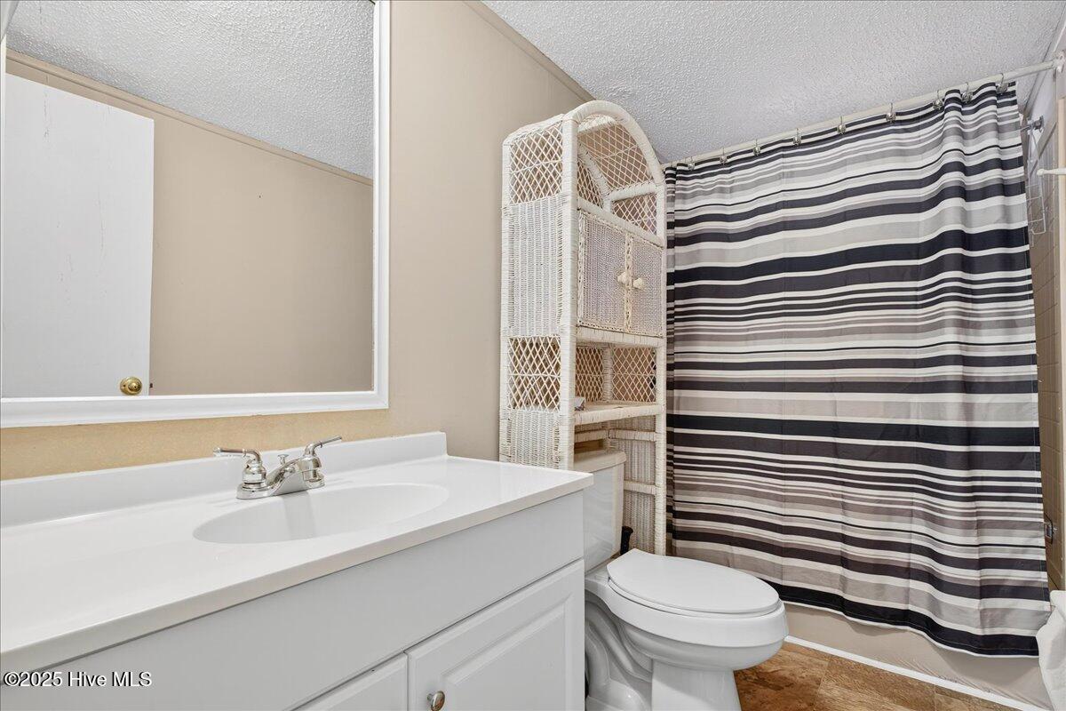 105 Live Oak Drive