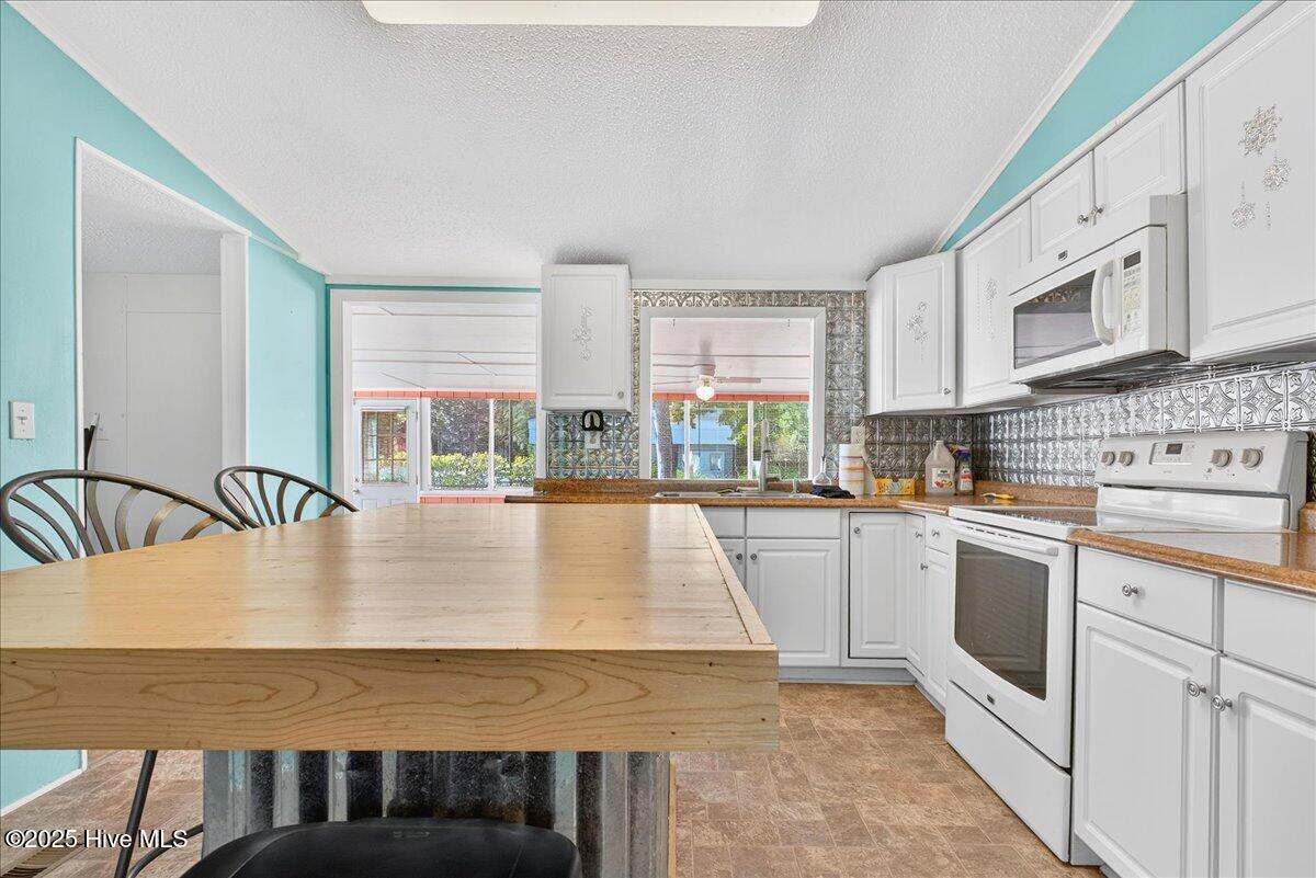 105 Live Oak Drive