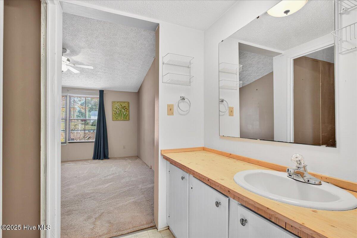 105 Live Oak Drive