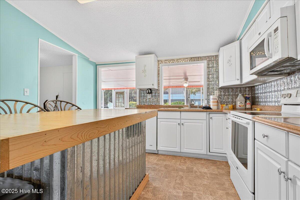 105 Live Oak Drive