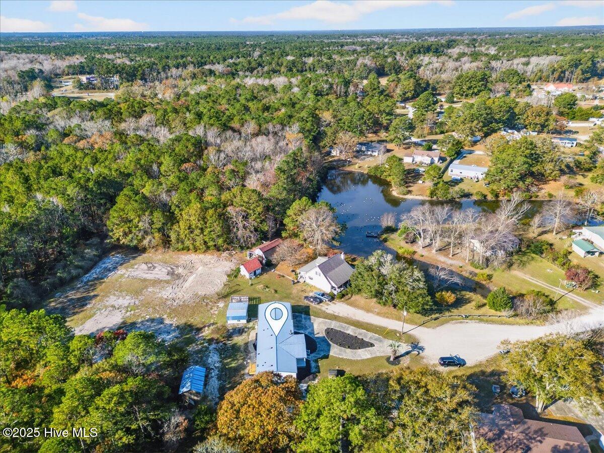 1667 White Duck Court SW