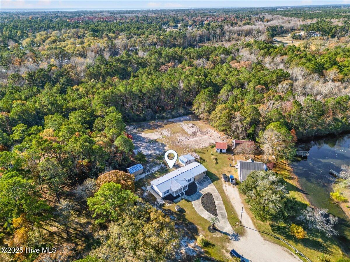 1667 White Duck Court SW