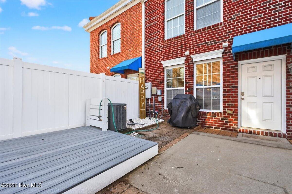 7640 Front Street Unit 2