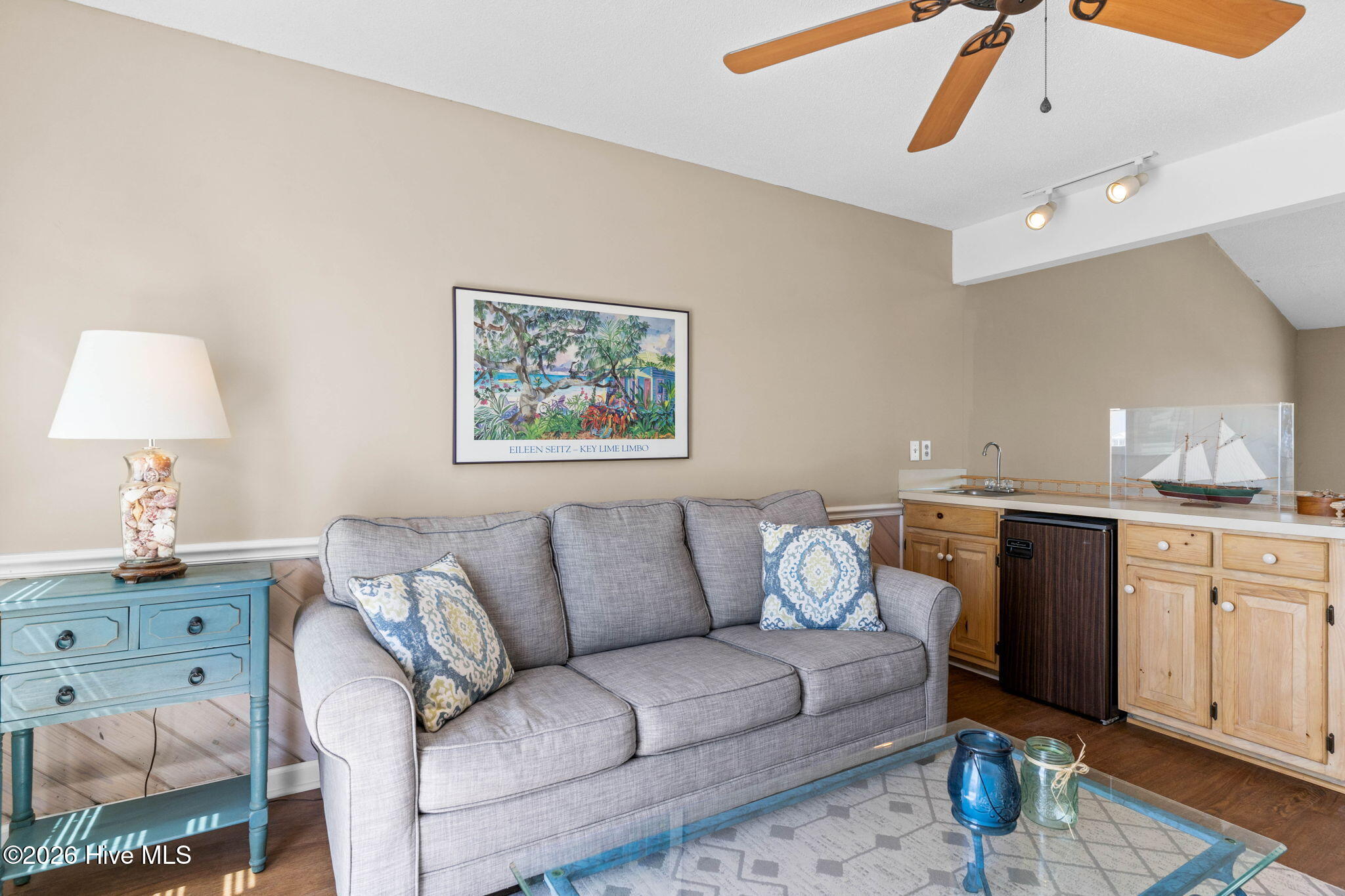 1511 Canal Drive