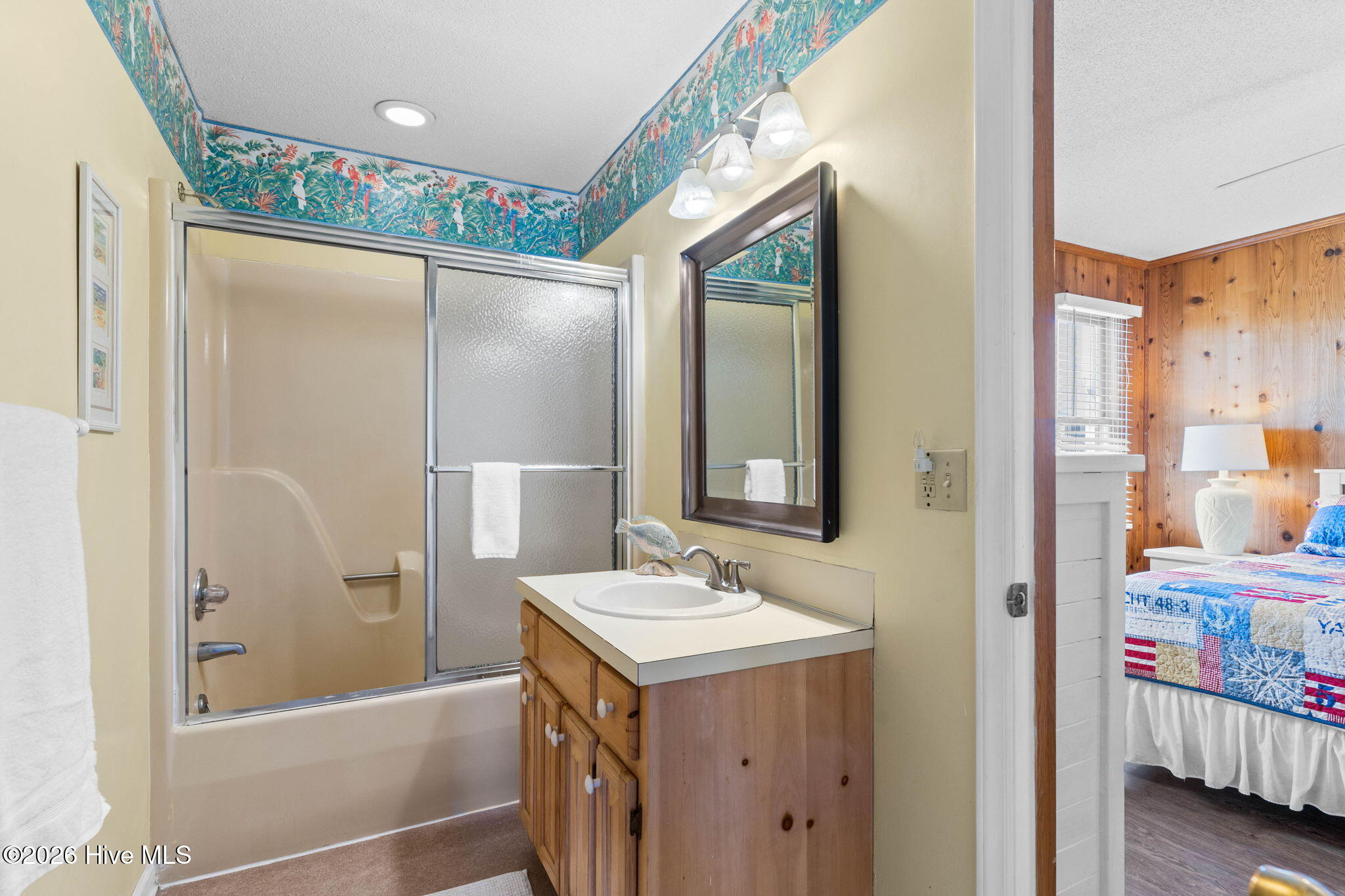 1511 Canal Drive