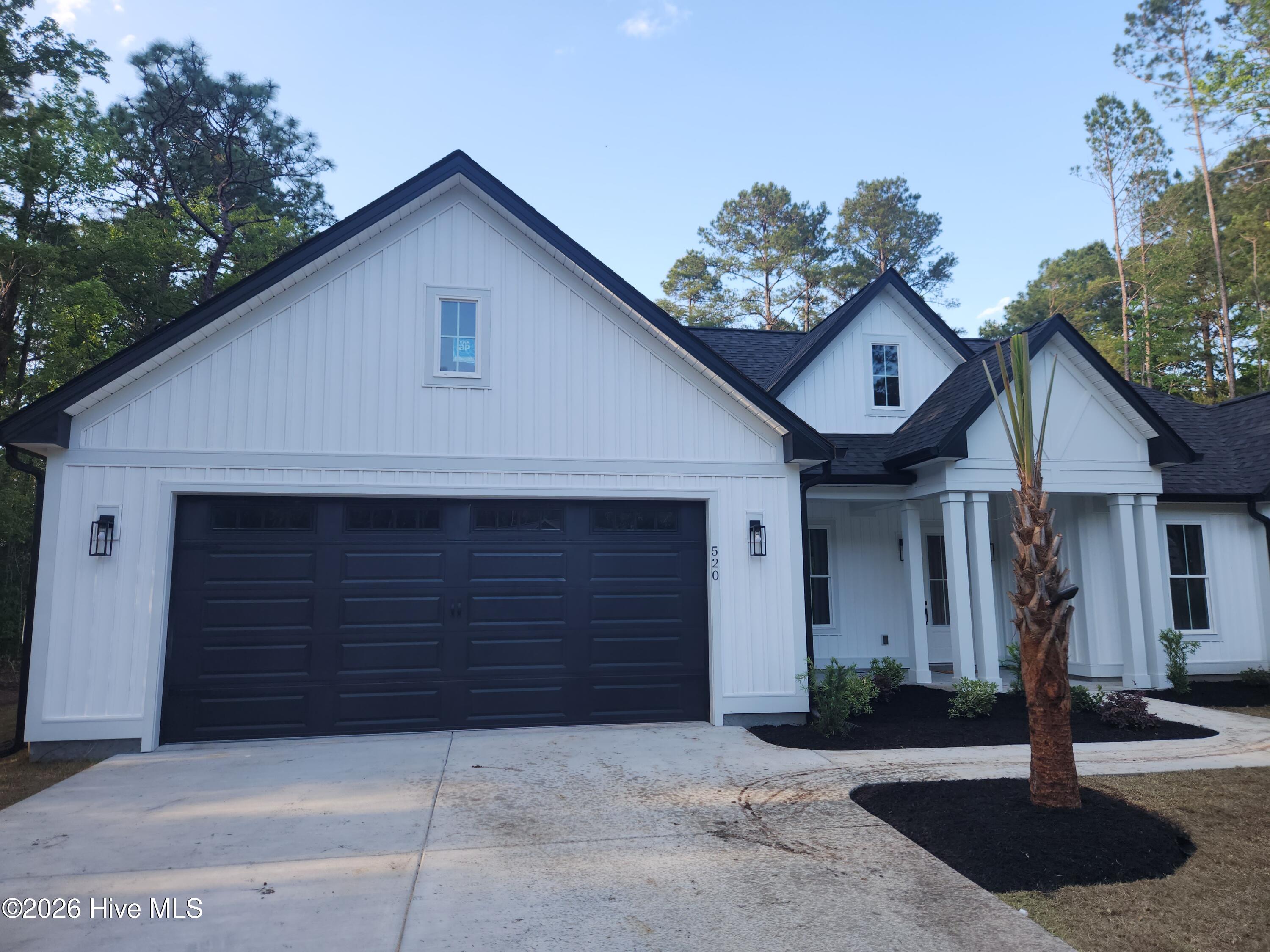 520 Boundaryline Drive NW