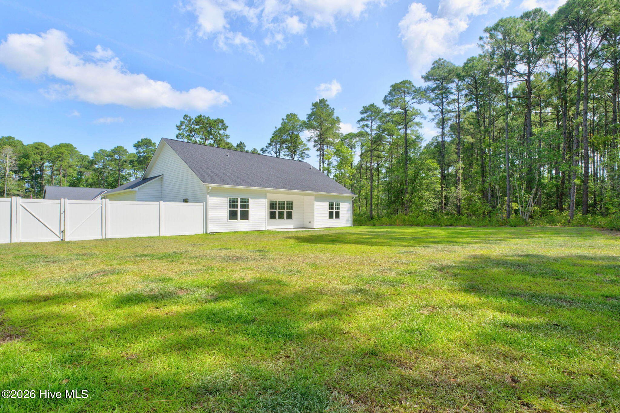 342 Shore Court NW
