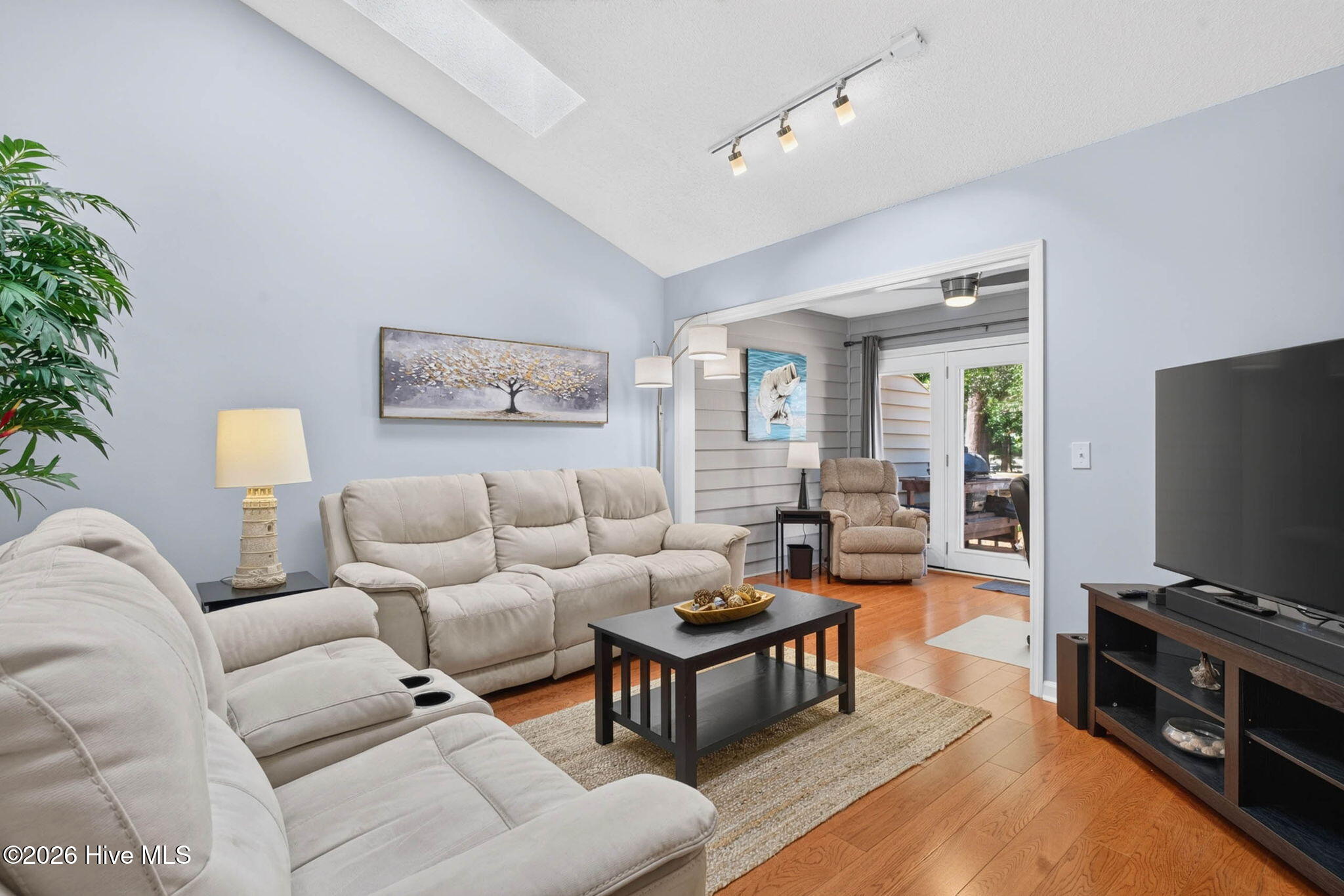350 Sea Trail Drive E Apt 3