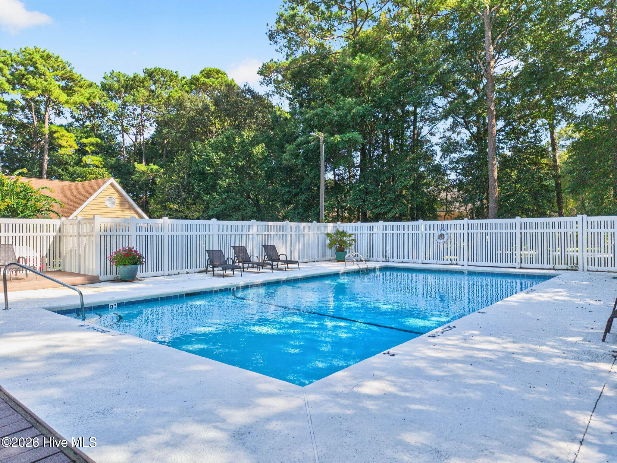 350 Sea Trail Drive E Apt 3