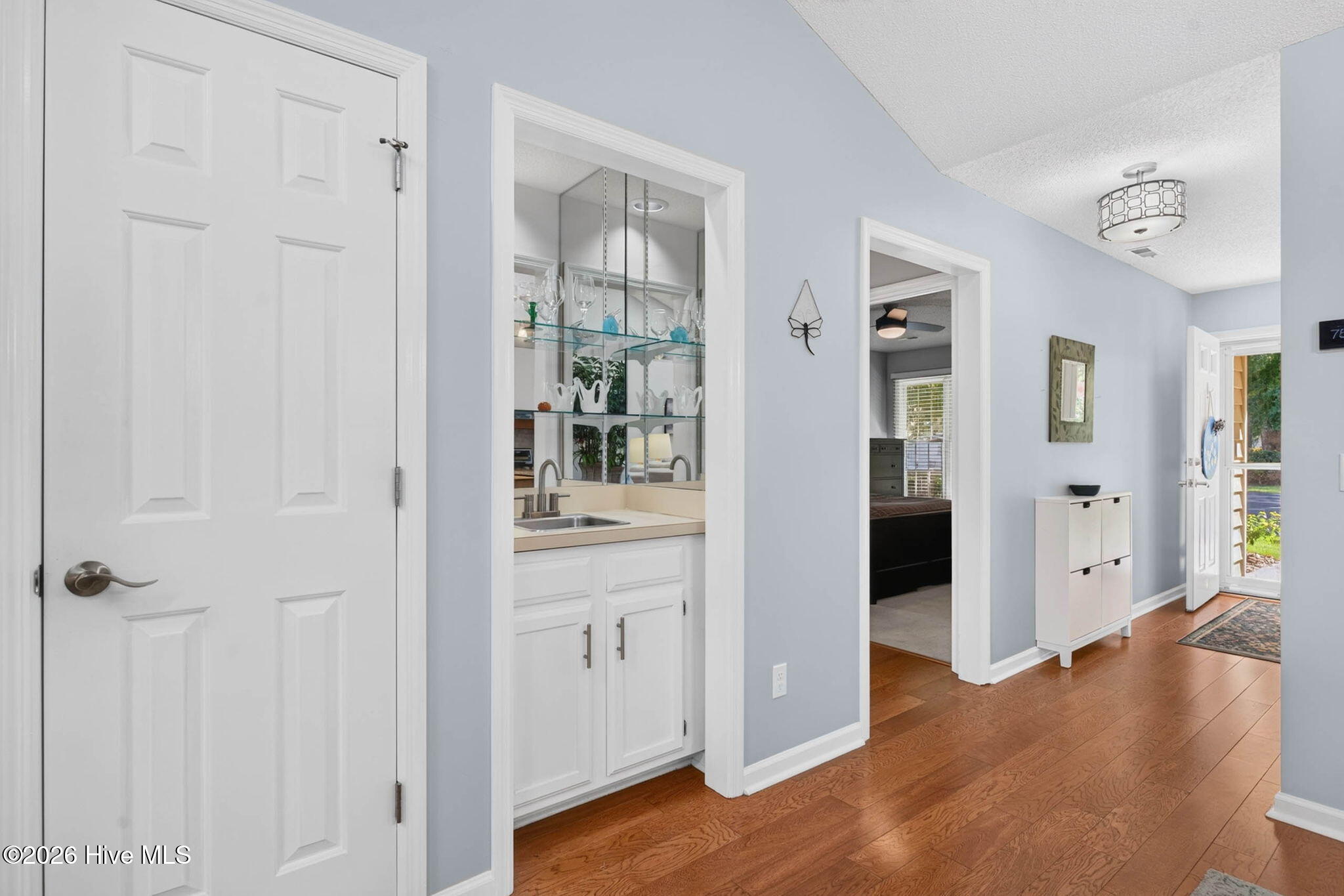 350 Sea Trail Drive E Apt 3
