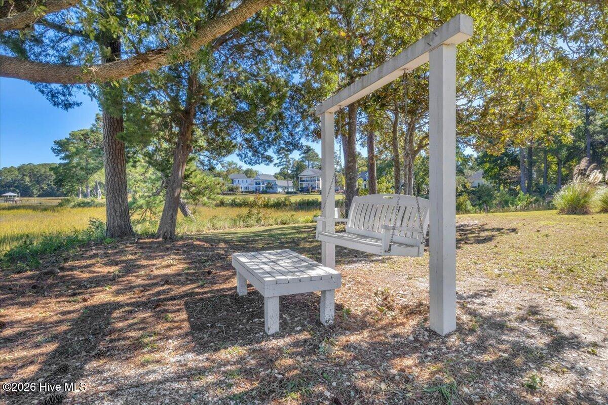1298 405 Forest Reserve Court SW