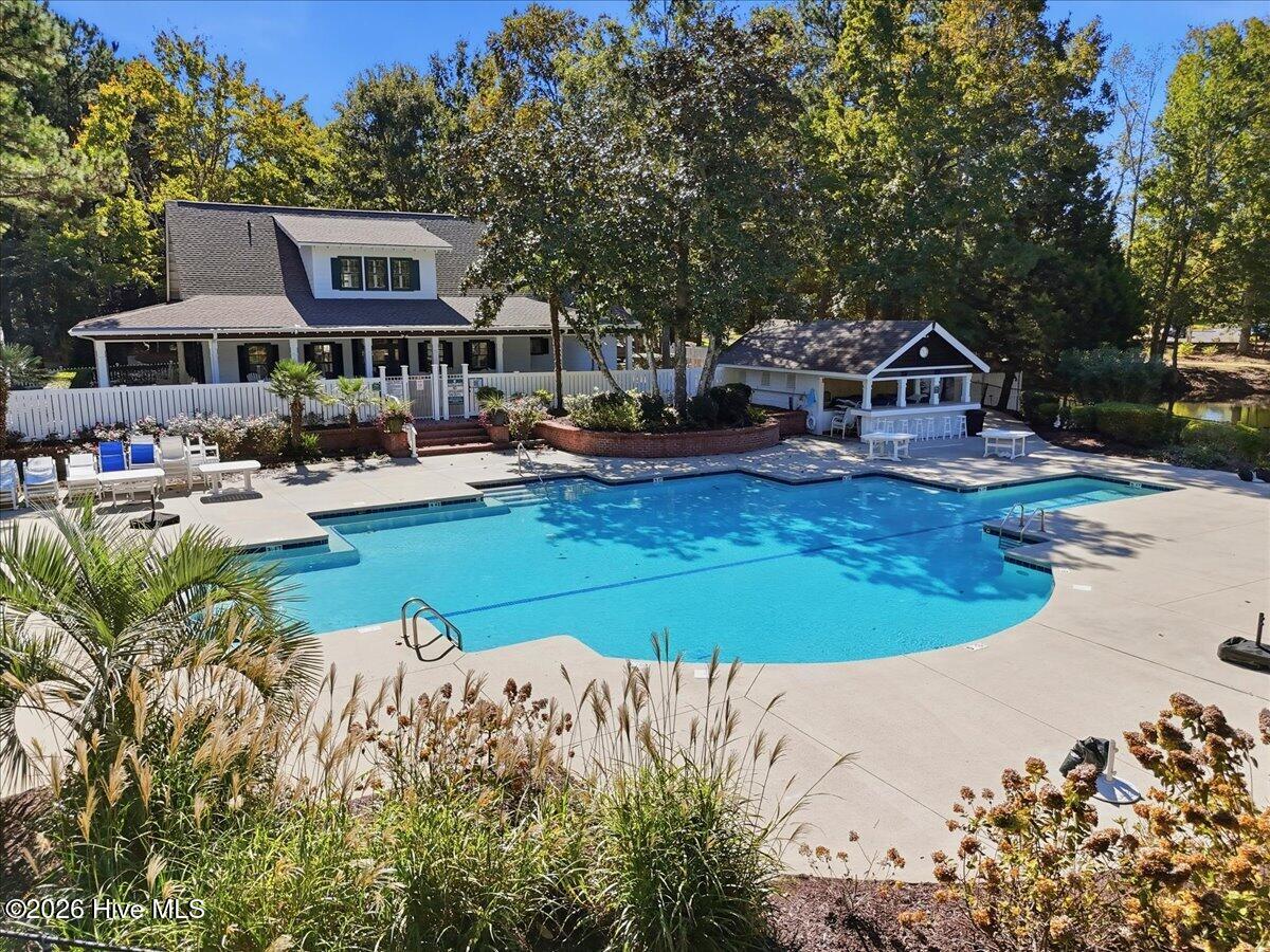 1298 405 Forest Reserve Court SW
