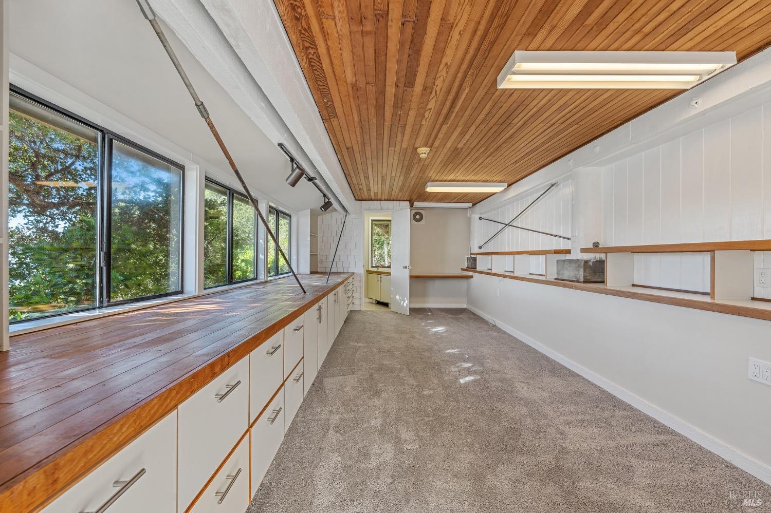 280 Belvedere Avenue