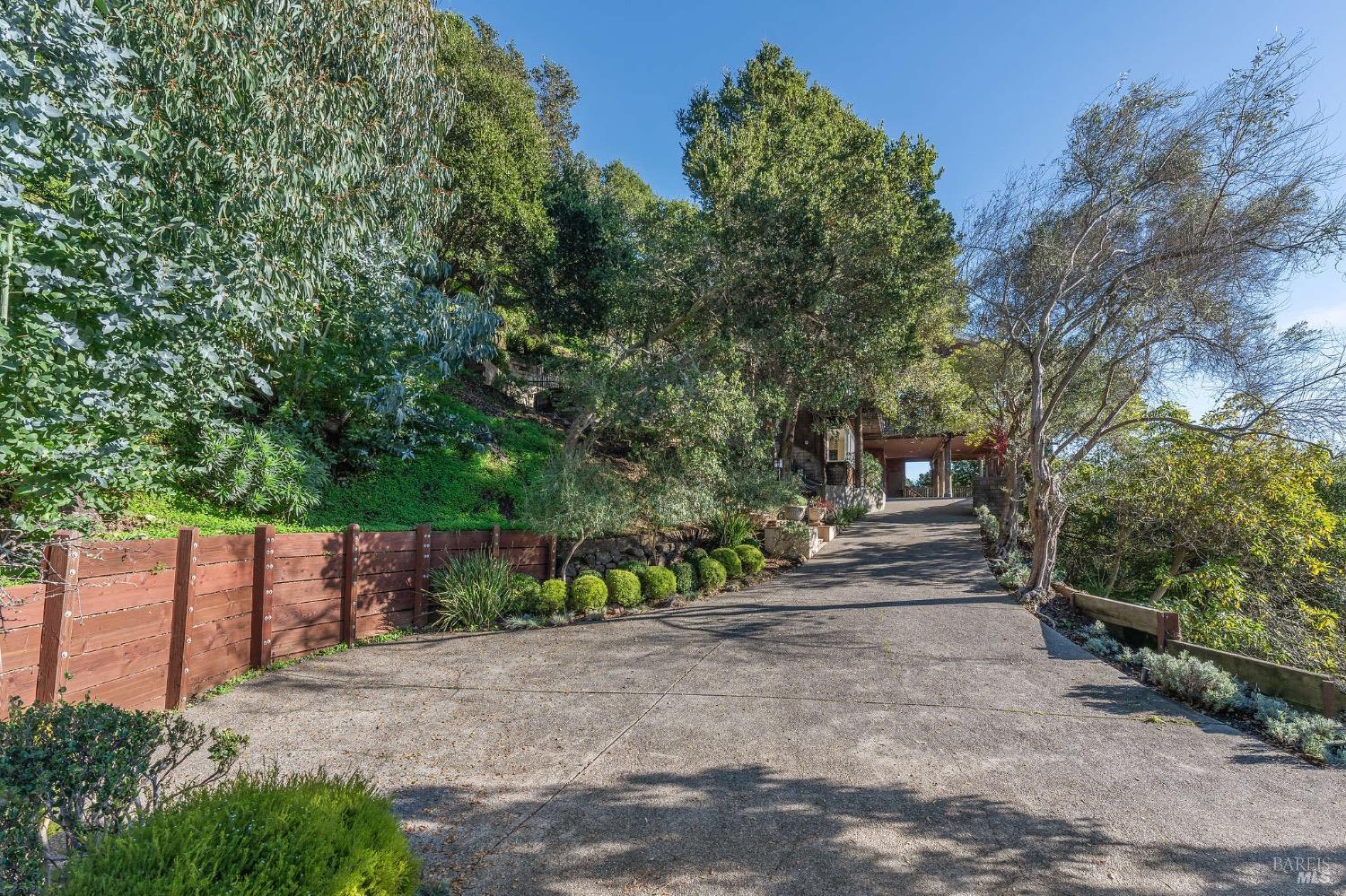 280 Belvedere Avenue