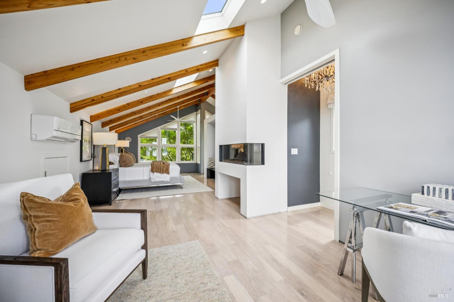 44 San Rafael Avenue