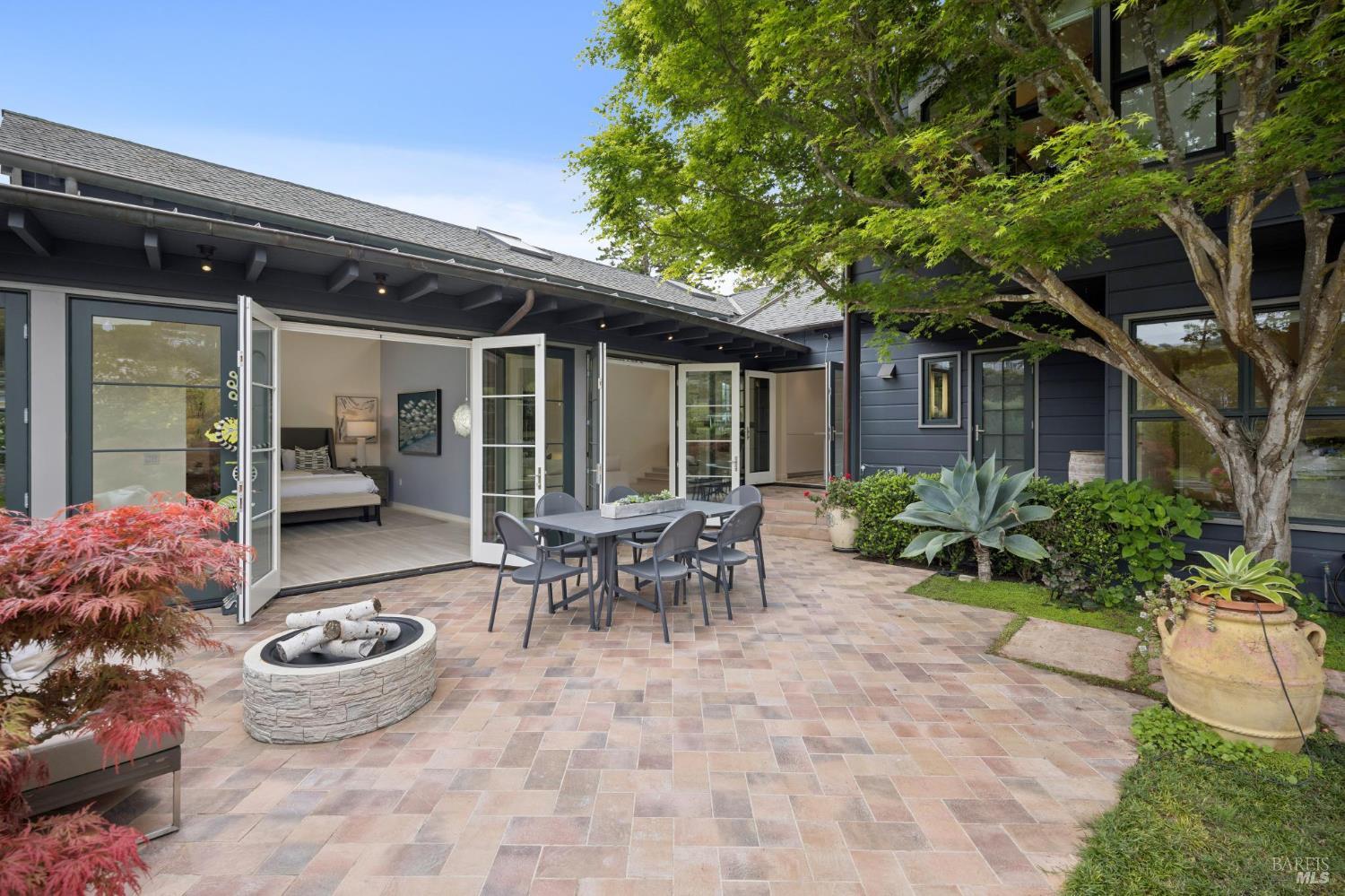 44 San Rafael Avenue