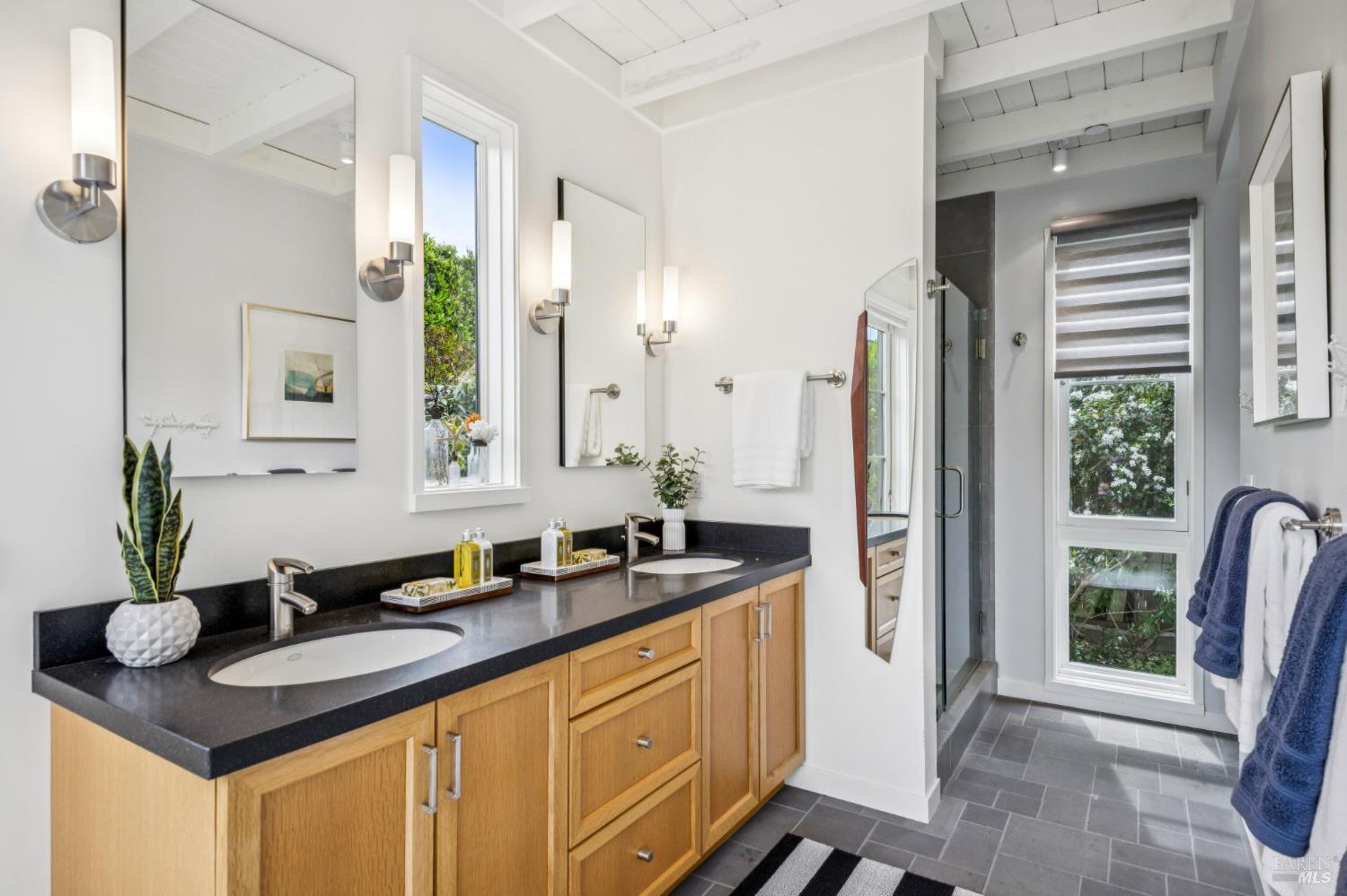 44 San Rafael Avenue