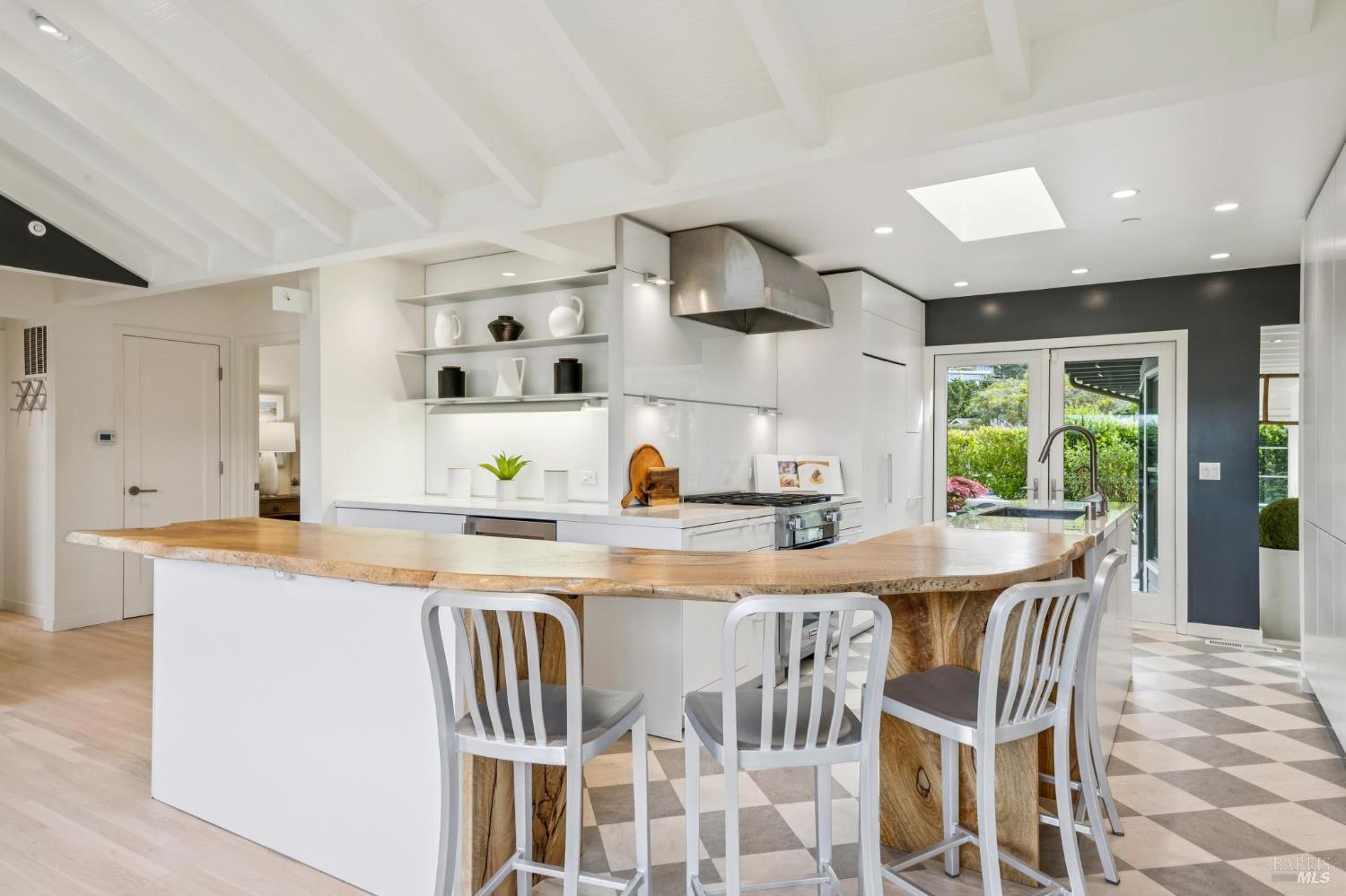 44 San Rafael Avenue