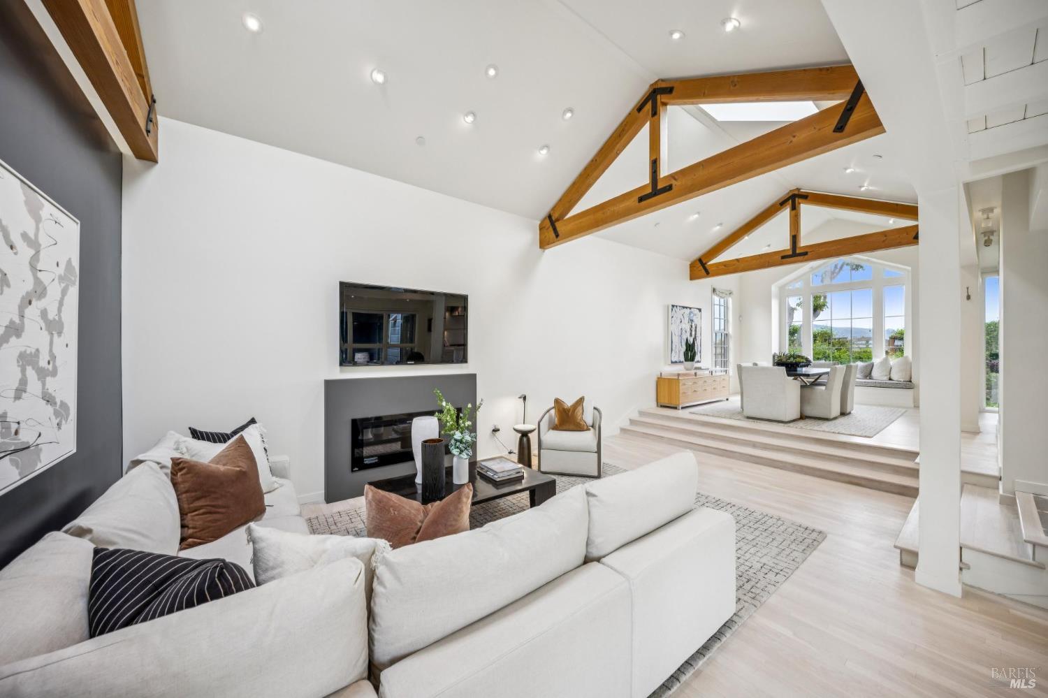 44 San Rafael Avenue