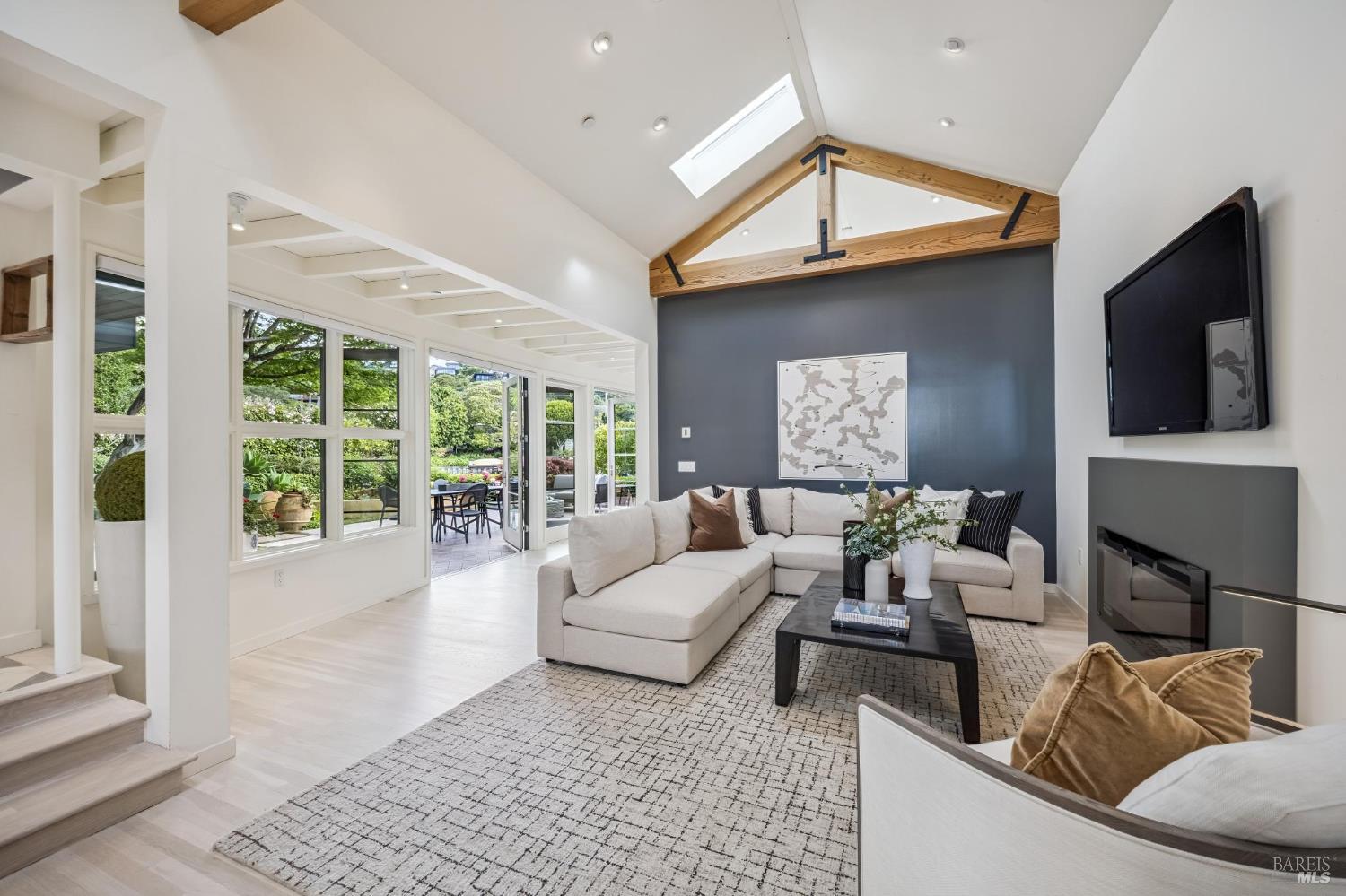 44 San Rafael Avenue