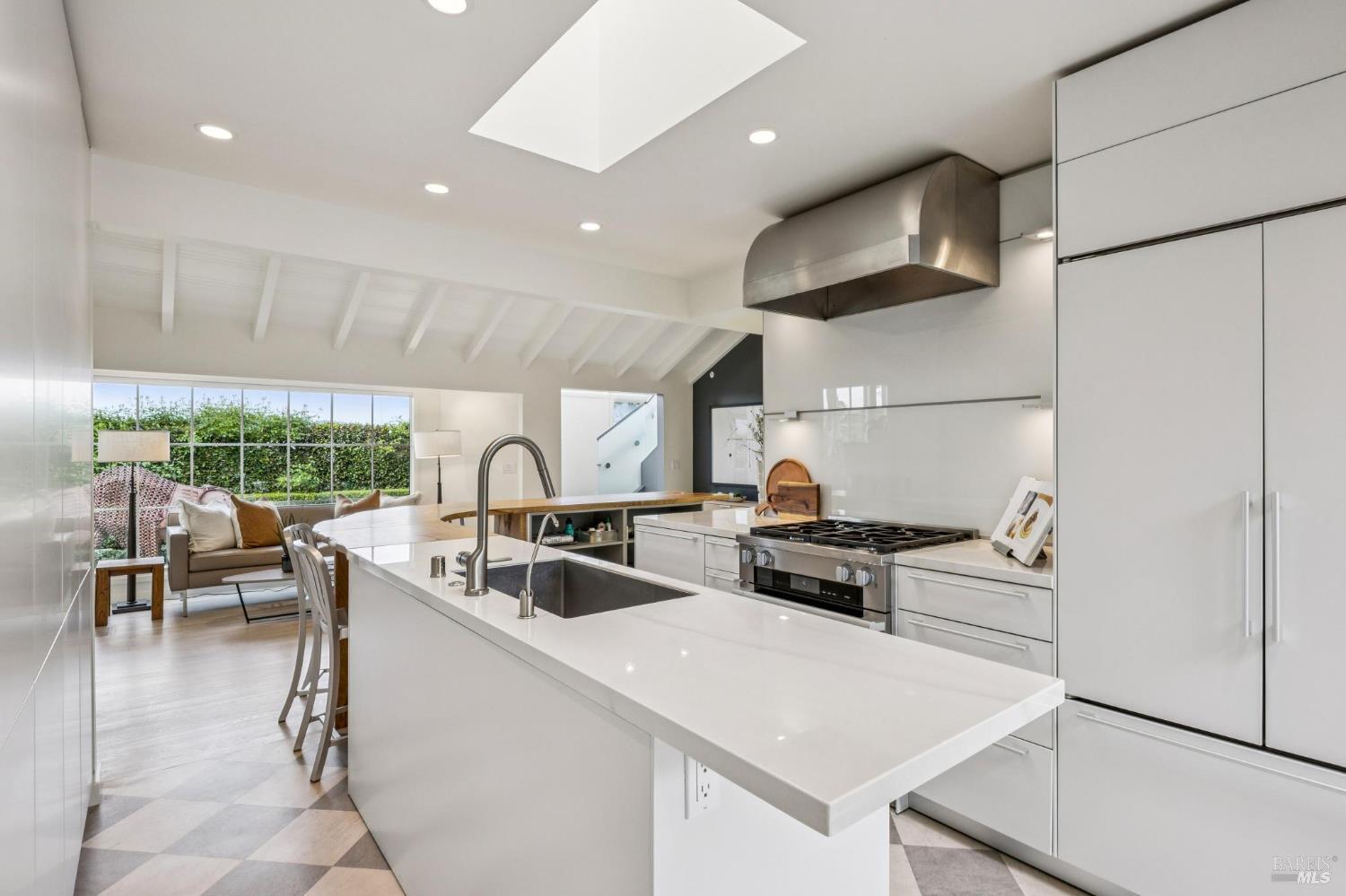 44 San Rafael Avenue